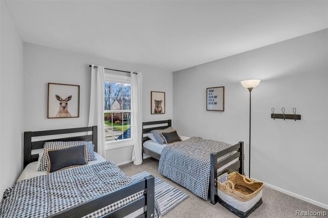 45077 Roundview Drive, Novi, MI 48375