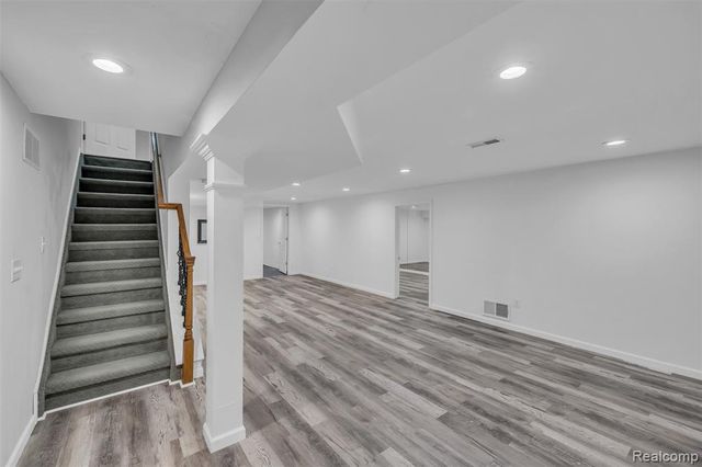 45077 Roundview Drive, Novi, MI 48375