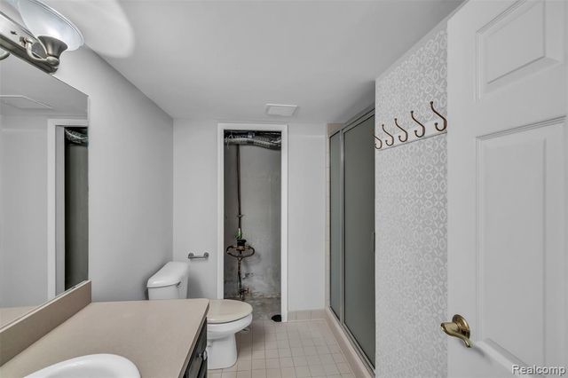 45077 Roundview Drive, Novi, MI 48375