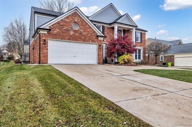 45077 Roundview Drive, Novi, MI 48375