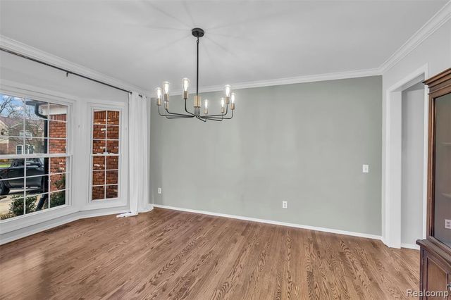 45077 Roundview Drive, Novi, MI 48375