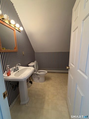 10 Ridge Road, East Haddam, CT 06423