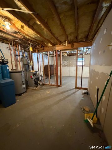 10 Ridge Road, East Haddam, CT 06423