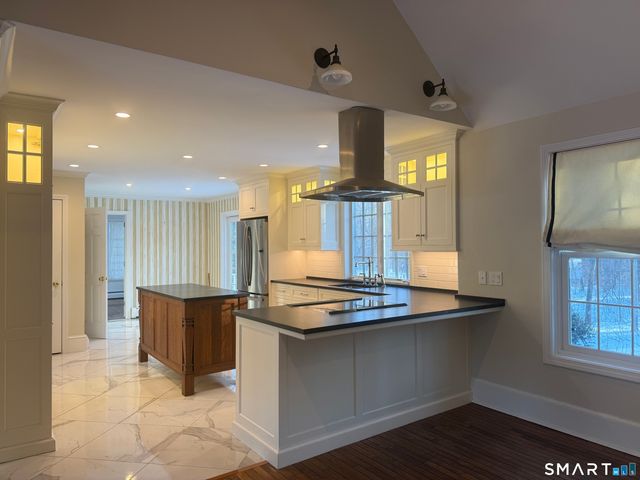 10 Ridge Road, East Haddam, CT 06423