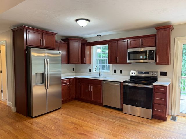 293 Miller Street, Middleboro, MA 02346