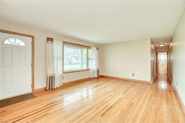 924 Ridge Road, Ontario, NY 14519