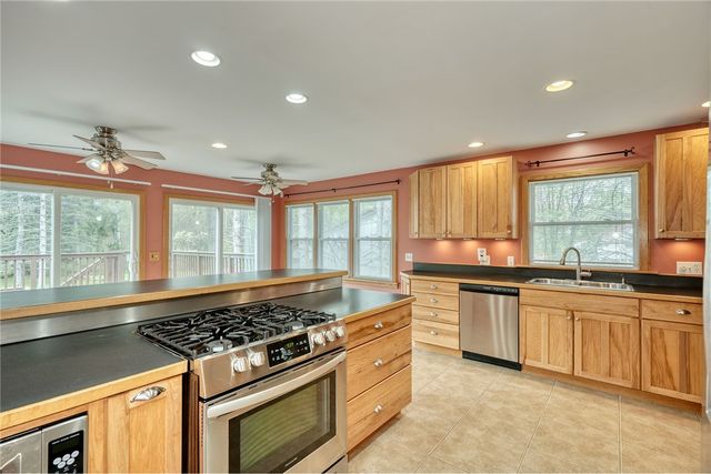 924 Ridge Road, Ontario, NY 14519