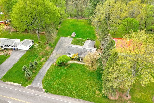924 Ridge Road, Ontario, NY 14519