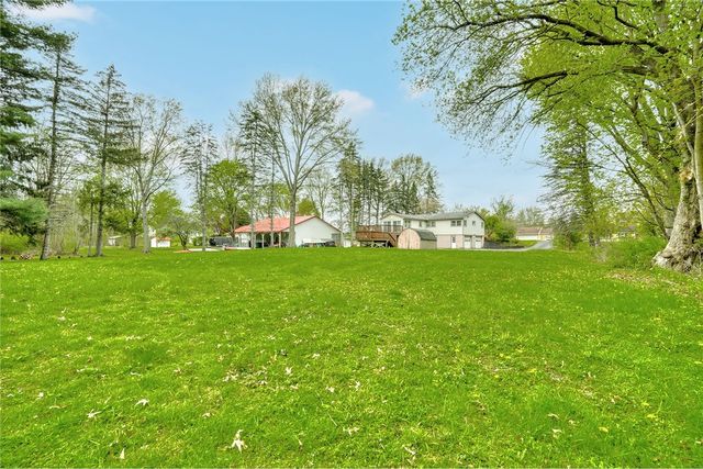 924 Ridge Road, Ontario, NY 14519