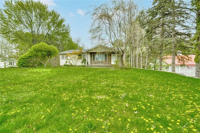 924 Ridge Road, Ontario, NY 14519