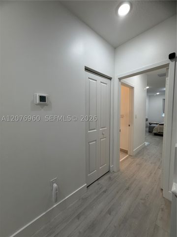 10300 NW 66th St, Doral, FL 33178