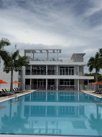 10300 NW 66th St, Doral, FL 33178