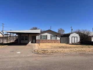 703 Steele Drive, Spearman, TX 79081