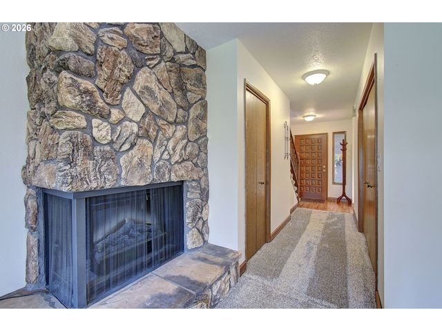 2363 40TH Ave, Longview, WA 98632