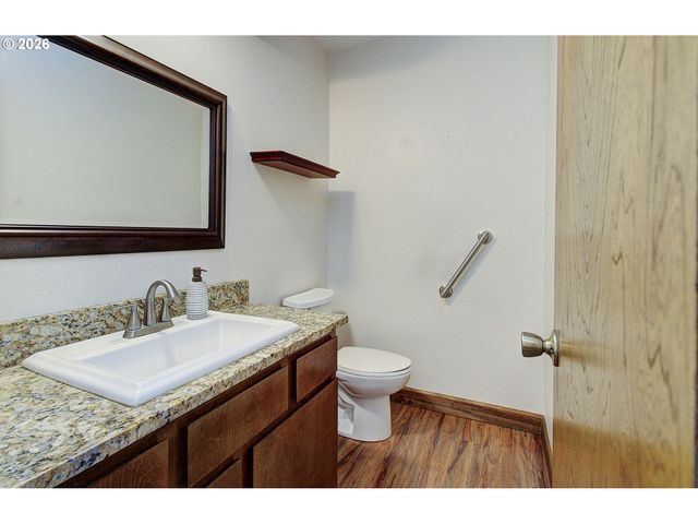 2363 40TH Ave, Longview, WA 98632