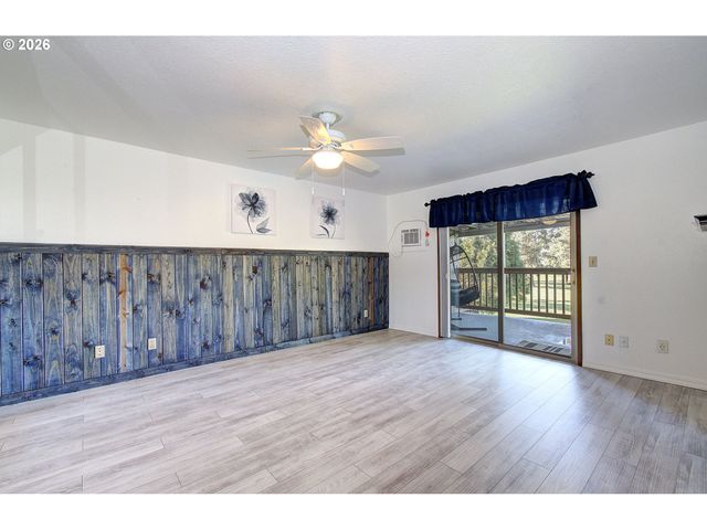 2363 40TH Ave, Longview, WA 98632