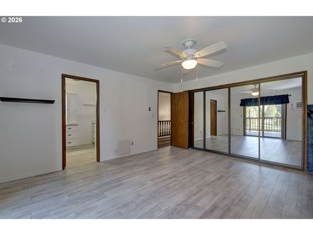 2363 40TH Ave, Longview, WA 98632