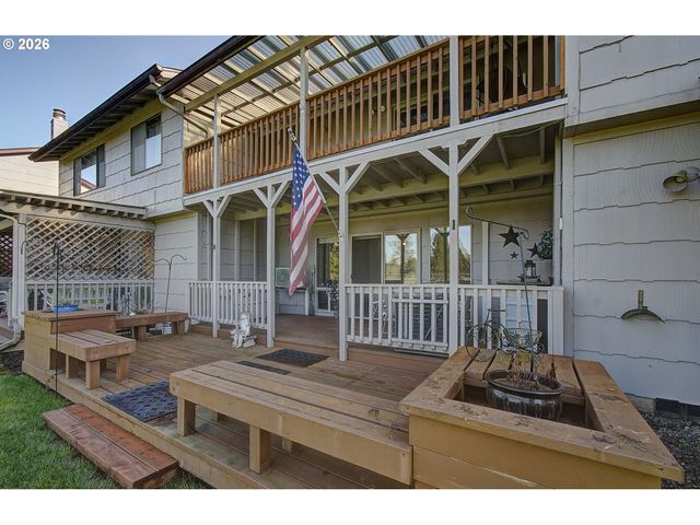 2363 40TH Ave, Longview, WA 98632