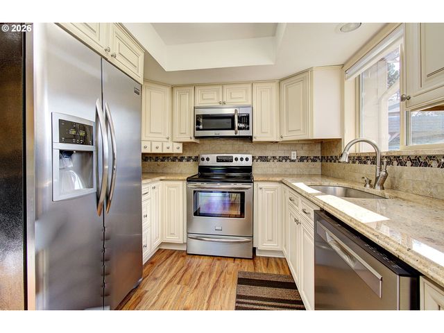 2363 40TH Ave, Longview, WA 98632