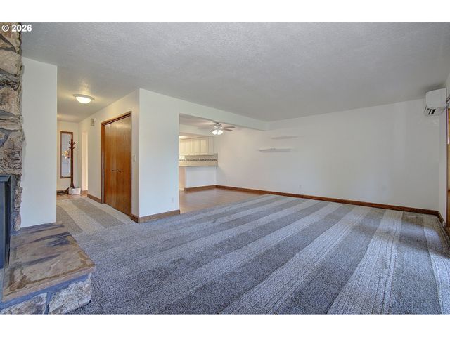 2363 40TH Ave, Longview, WA 98632