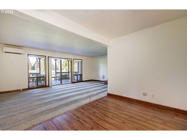 2363 40TH Ave, Longview, WA 98632