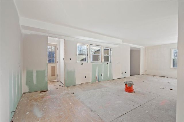 9647 Lee Boulevard, Leawood, KS 66206