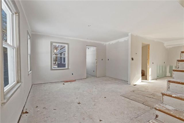 9647 Lee Boulevard, Leawood, KS 66206