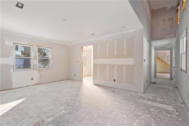 9647 Lee Boulevard, Leawood, KS 66206