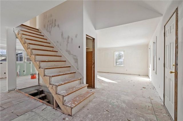 9647 Lee Boulevard, Leawood, KS 66206