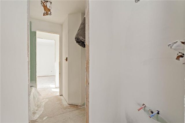 9647 Lee Boulevard, Leawood, KS 66206