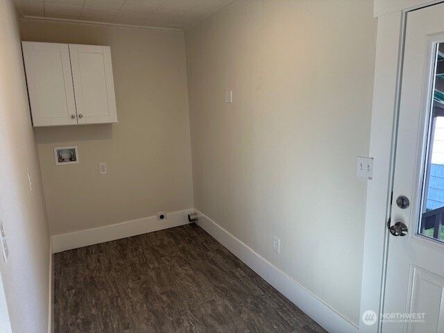 402 S 4TH Avenue, Kelso, WA 98626