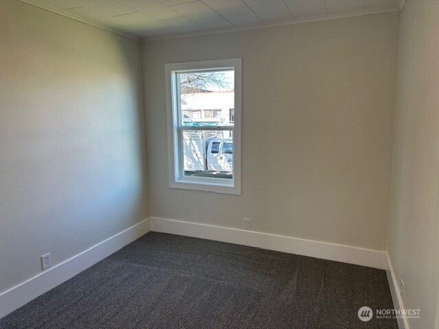 402 S 4TH Avenue, Kelso, WA 98626