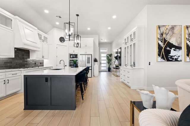 15801 Capri Lane, Edmond, OK 73013