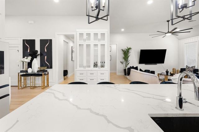 15801 Capri Lane, Edmond, OK 73013