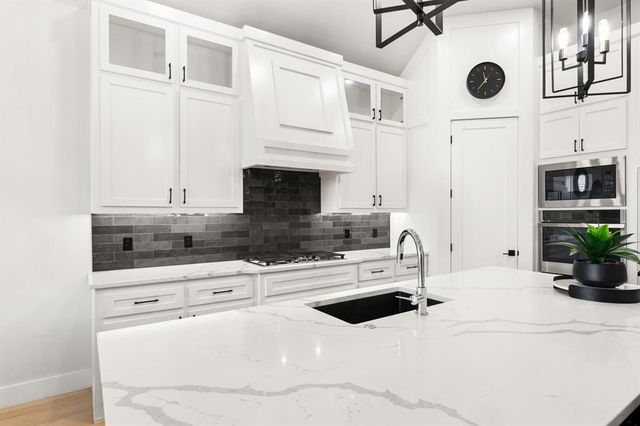 15801 Capri Lane, Edmond, OK 73013