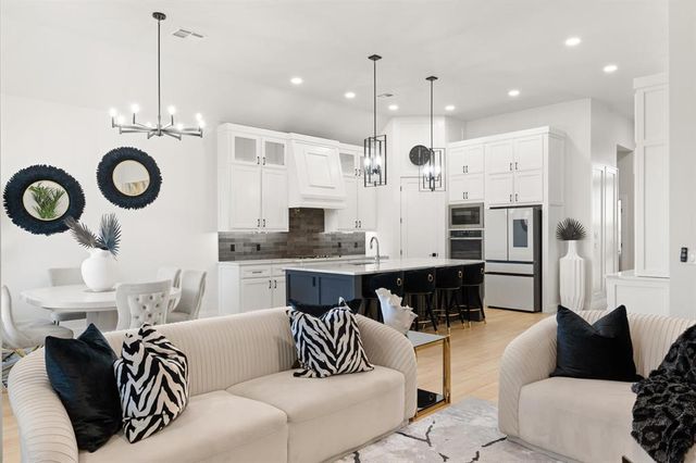 15801 Capri Lane, Edmond, OK 73013