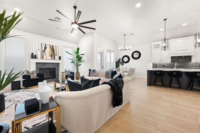 15801 Capri Lane, Edmond, OK 73013