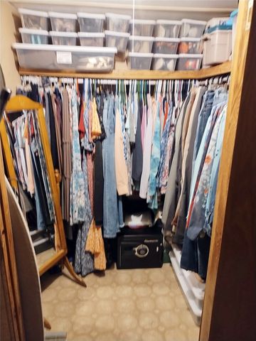 305 6th Street, Flippin, AR 72634