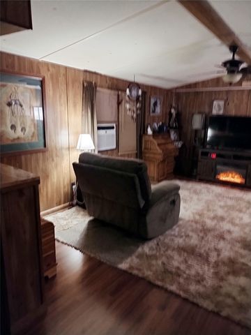 305 6th Street, Flippin, AR 72634