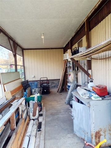 305 6th Street, Flippin, AR 72634