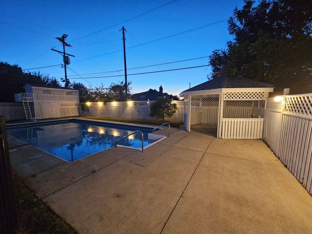 65 Achates Drive, Florence, KY 41042