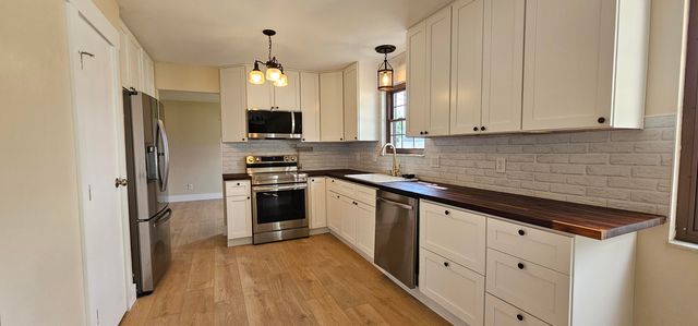 65 Achates Drive, Florence, KY 41042