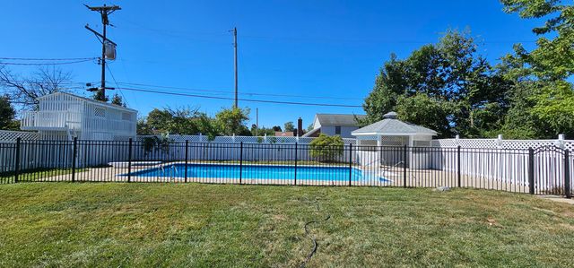 65 Achates Drive, Florence, KY 41042