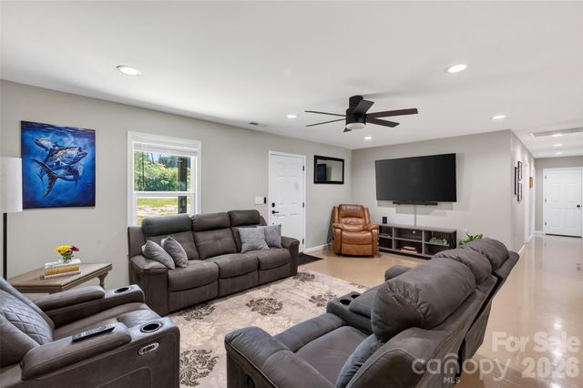 4807 Stratford Lane 26, Denver, NC 28037