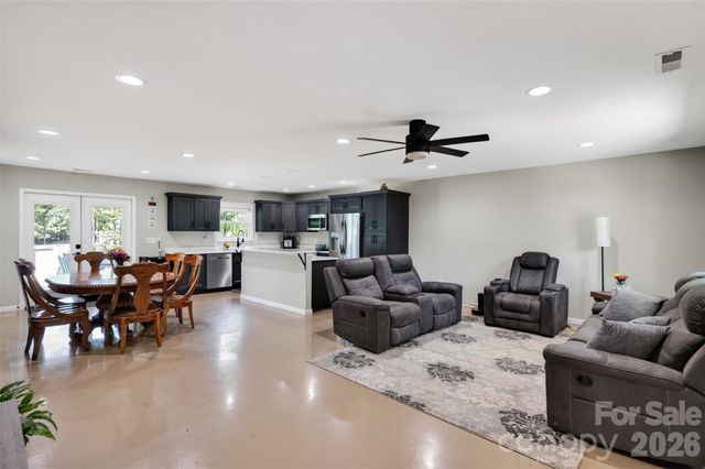 4807 Stratford Lane 26, Denver, NC 28037