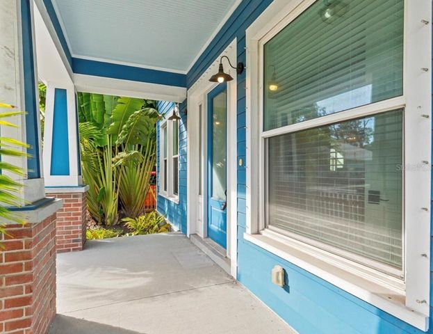 214 E FLORIBRASKA AVENUE, Tampa, FL 33603