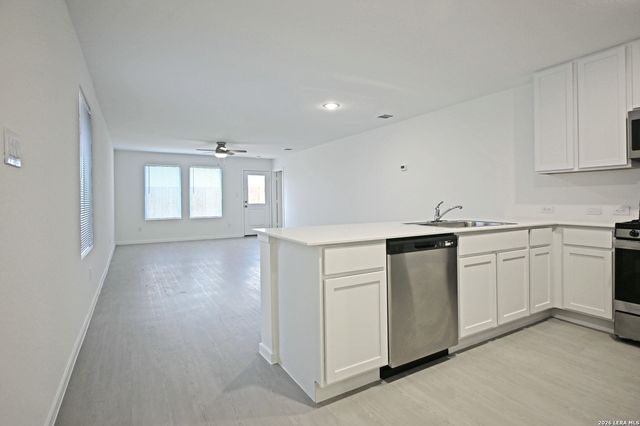 2415 SHADY GRV, New Braunfels, TX 78130