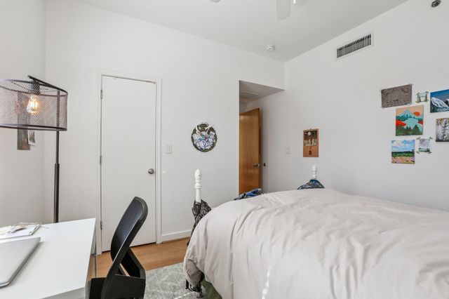 711 W 26th ST 704, Austin, TX 78705