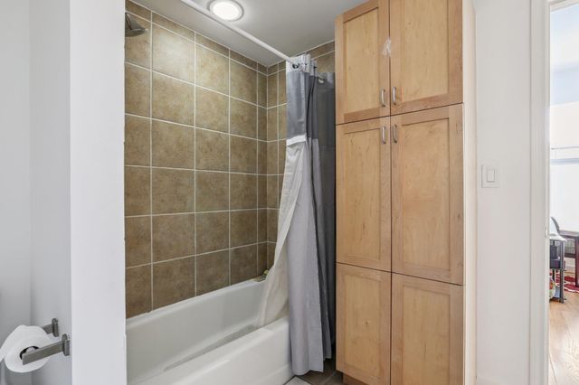 711 W 26th ST 704, Austin, TX 78705