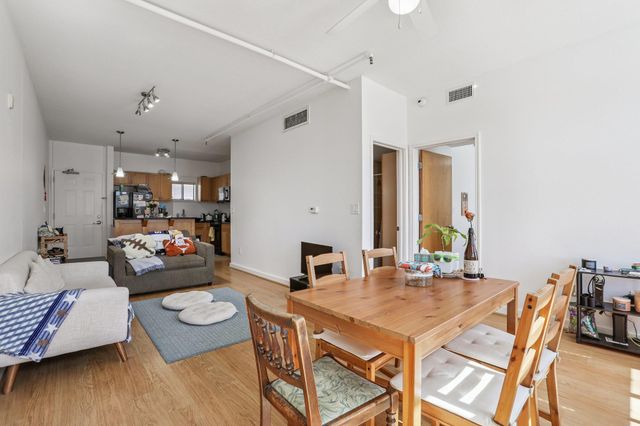 711 W 26th ST 704, Austin, TX 78705